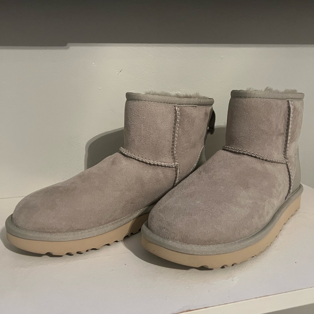 UGG MINI METALLIC BOOTS
